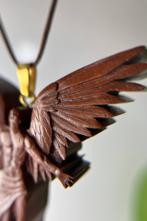 گردنبند چوبی پسر فرشته ای