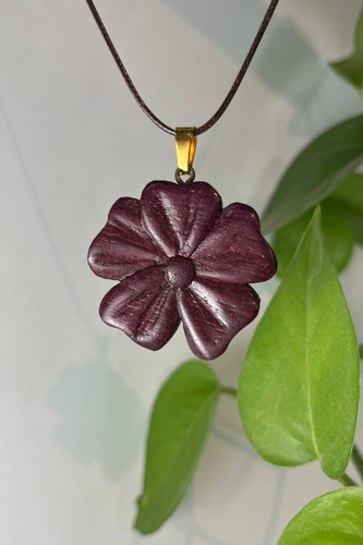 گردنبند گل بنفشه چوبی