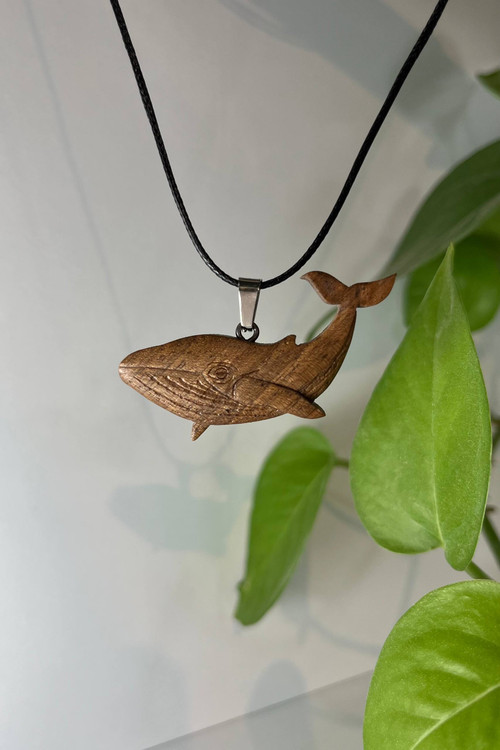 گردنبند چوبی نهنگ52هرتز