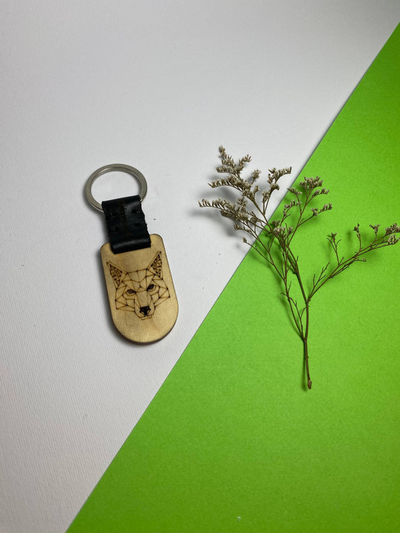 جاسوئیچی دستساز با چرم طبیعی و چوب افرا و ون، مجهز به حلقه ضدزنگ