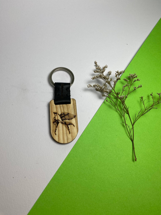 جاسوئیچی دستساز با چرم طبیعی و چوب افرا و ون، مجهز به حلقه ضدزنگ