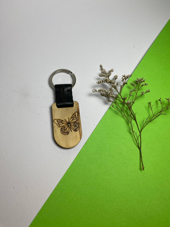 جاسوئیچی دستساز با چرم طبیعی و چوب افرا و ون، مجهز به حلقه ضدزنگ