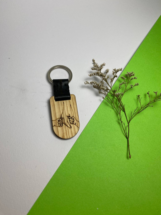 جاسوئیچی دستساز با چرم طبیعی و چوب افرا و ون، مجهز به حلقه ضدزنگ