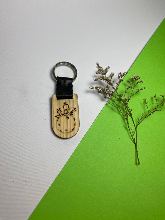 جاسوئیچی دستساز با چرم طبیعی و چوب افرا و ون، مجهز به حلقه ضدزنگ