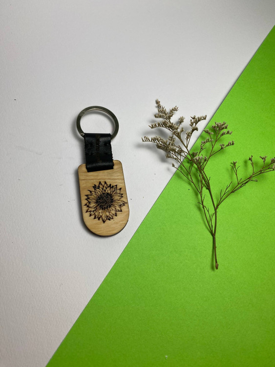 جاسوئیچی دستساز با چرم طبیعی و چوب افرا و ون، مجهز به حلقه ضدزنگ